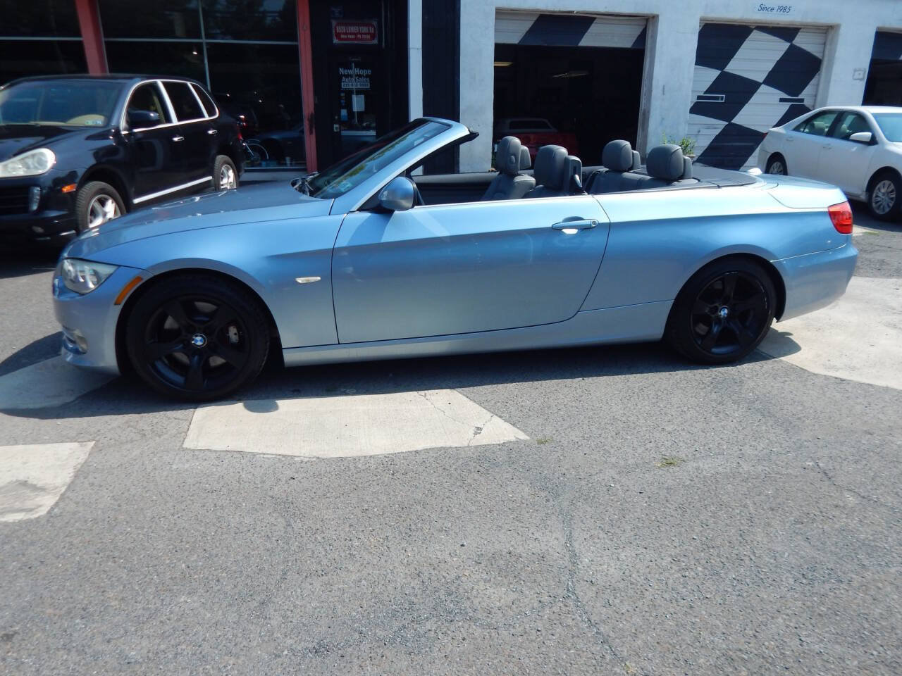 Used 2012 BMW 335i Convertible RWD image 27