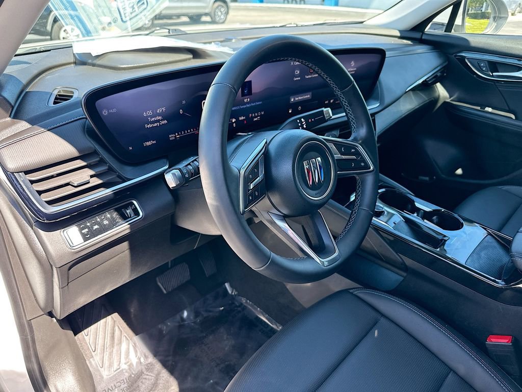 Used 2025 Buick Envision Preferred image 10