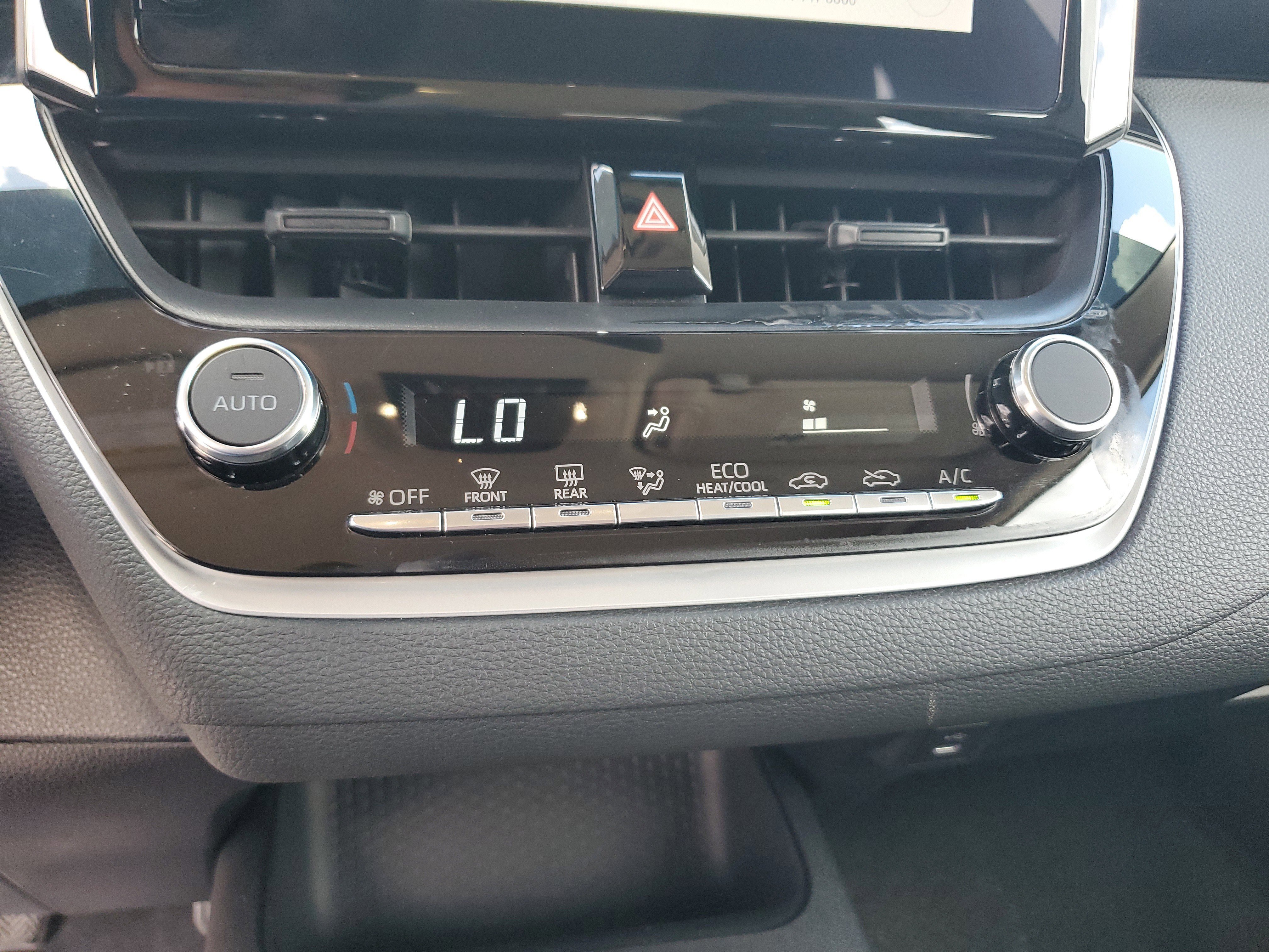 Used 2024 Toyota Corolla LE image 23