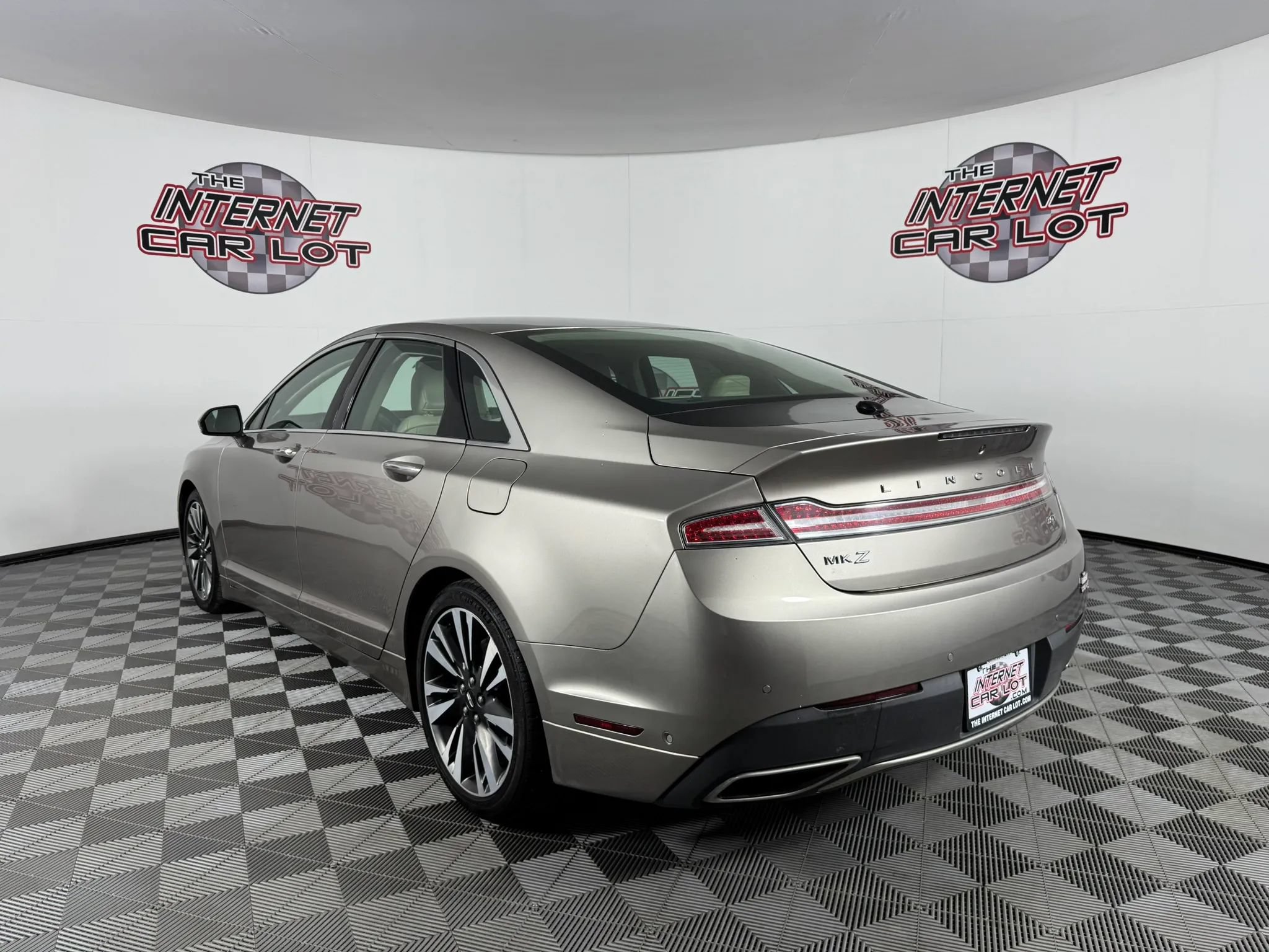 Used 2020 Lincoln MKZ Reserve FWD image 5