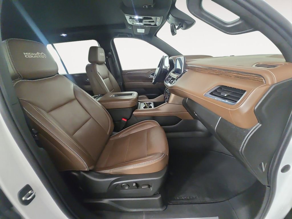 Certified 2023 Chevrolet Suburban High Country image 15