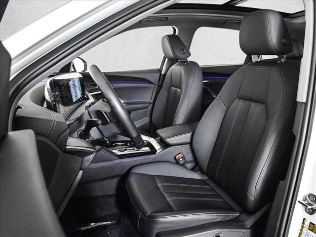 Used 2025 Audi Q5 Premium w/ Convenience Package AWD/4WD image 17