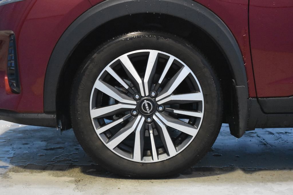 Certified 2023 Nissan Kicks SR w/ SR Premium Package image 20