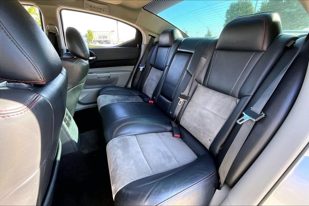 Used 2007 Dodge Charger SRT8 w/ SRT Option Group I RWD image 32