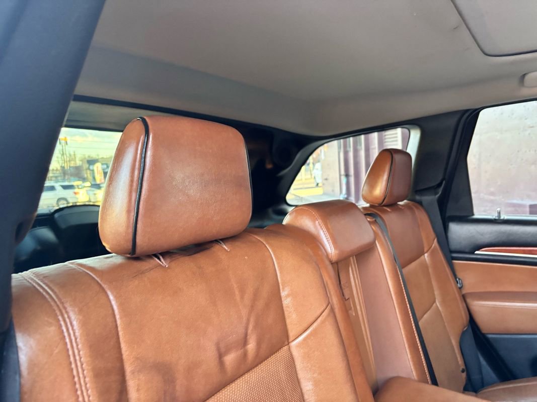 Used 2012 Jeep Grand Cherokee Overland image 38