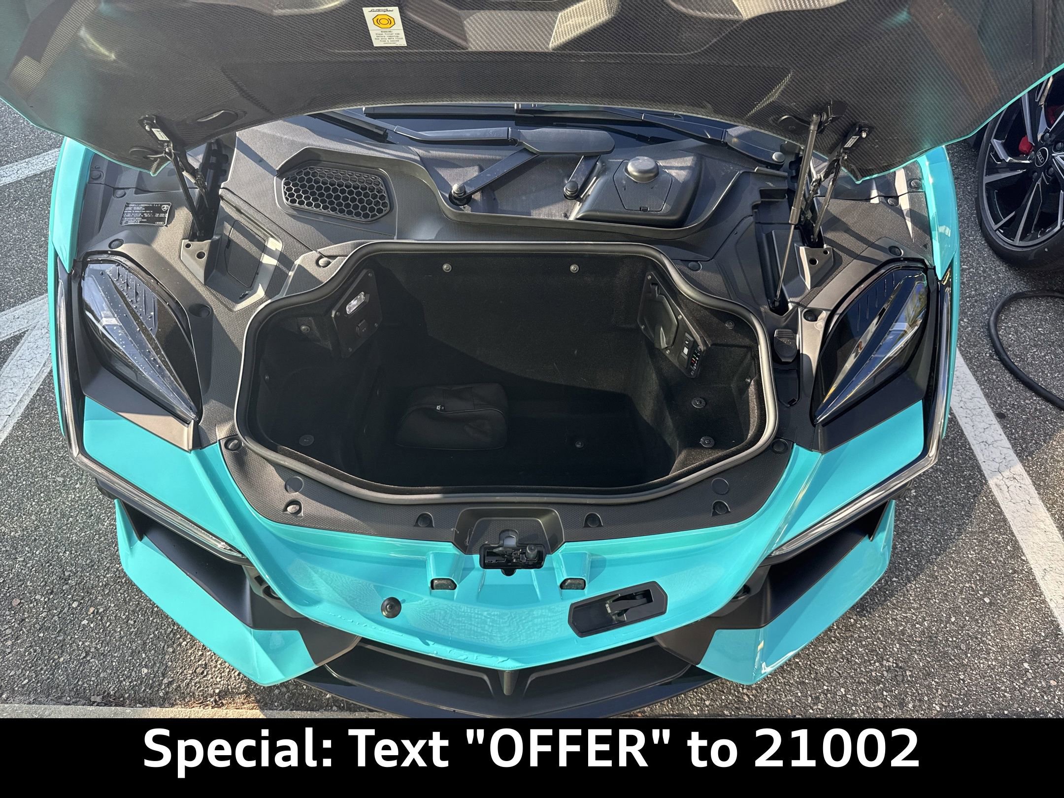 Used 2024 Lamborghini Revuelto image 36