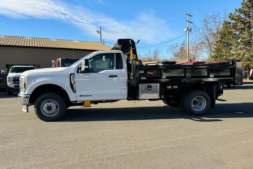 Used 2024 Ford F350 XLT AWD/4WD image 6