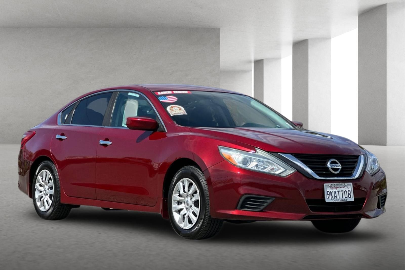 Used 2017 Nissan Altima 2.5 S w/ Power Driver Seat Package FWD image 1
