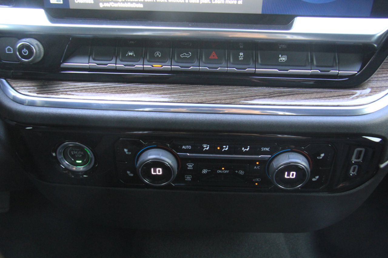 Used 2024 Chevrolet Silverado 1500 LT image 17