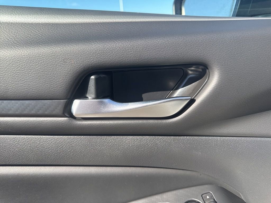 Used 2025 Nissan Altima 2.5 SV image 11