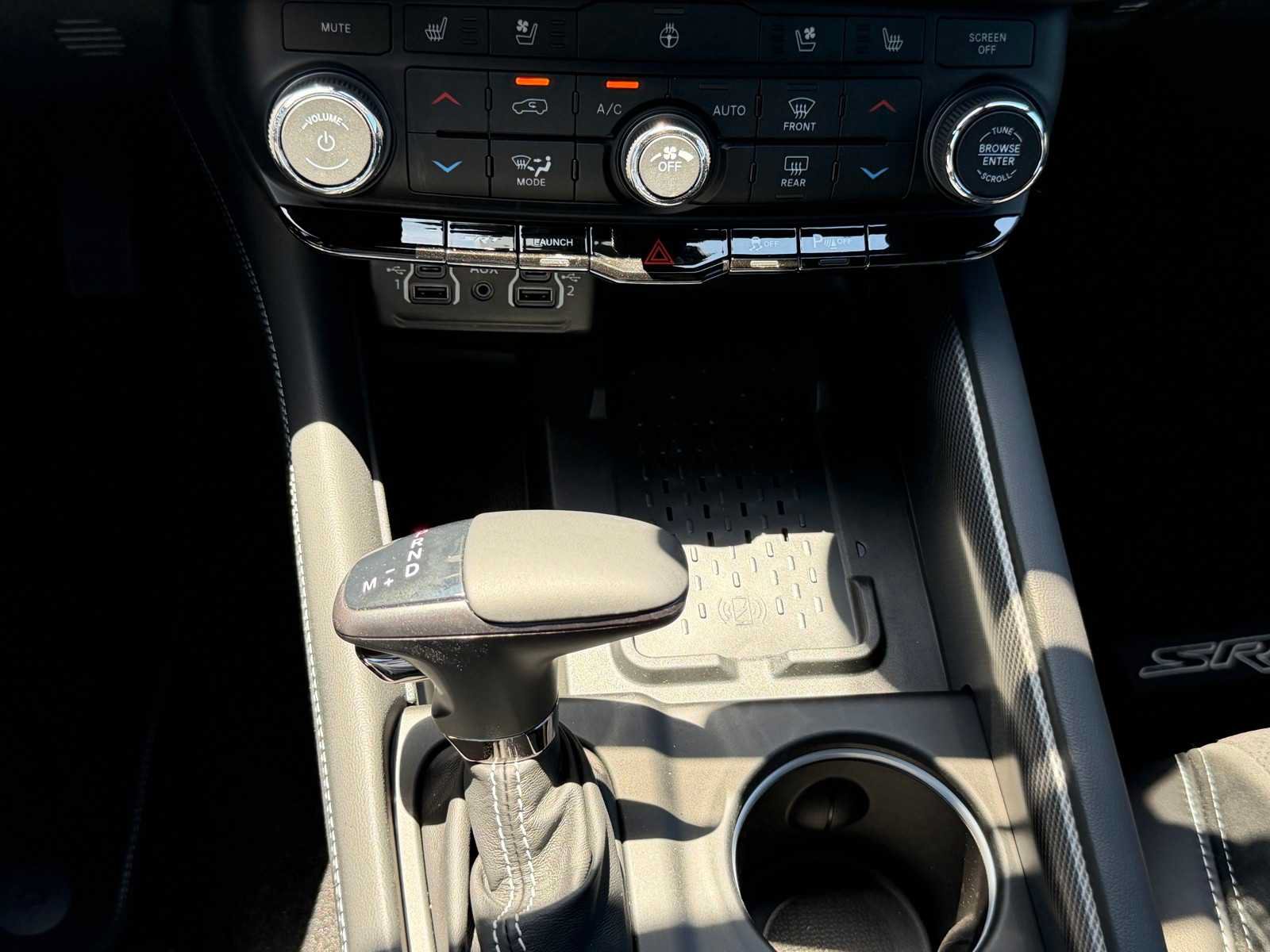 New 2026 Dodge Durango SRT Hellcat w/ 3rd Row Seating Group AWD/4WD image 19