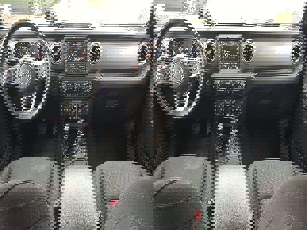 Used 2020 Jeep Gladiator Overland image 15