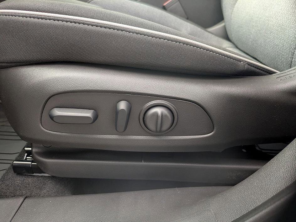 New 2026 Chevrolet TrailBlazer LT w/ Convenience Package image 11