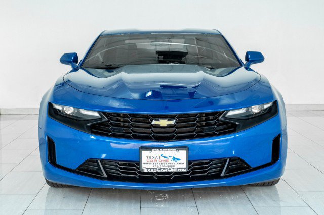 Used 2021 Chevrolet Camaro LT w/ Technology Package RWD image 3