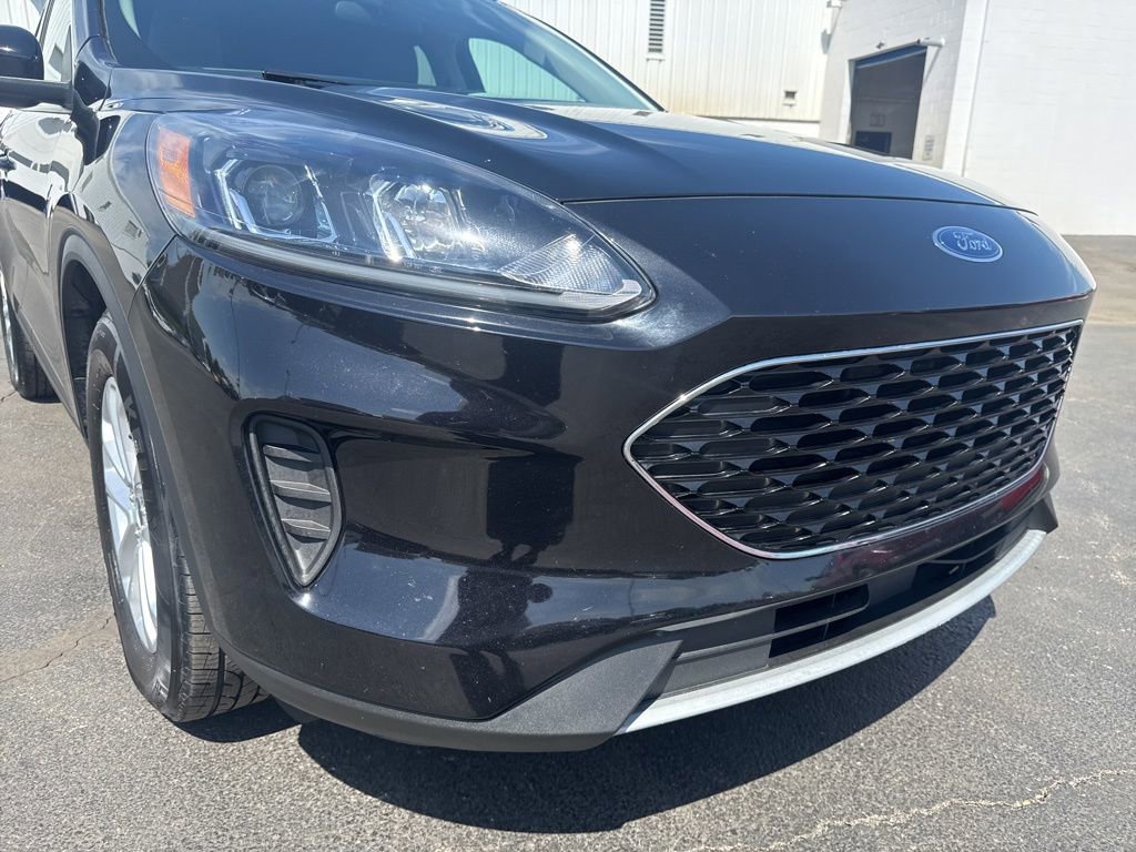 Used 2020 Ford Escape SE FWD image 16