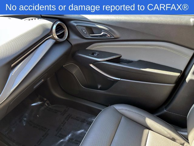 Certified 2024 Chevrolet Trax ACTIV FWD image 29