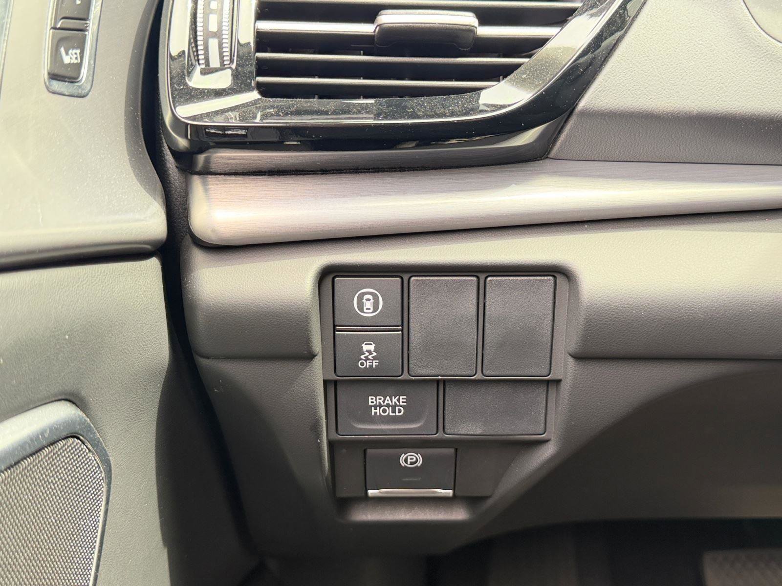 Used 2024 Acura RDX SH-AWD image 23