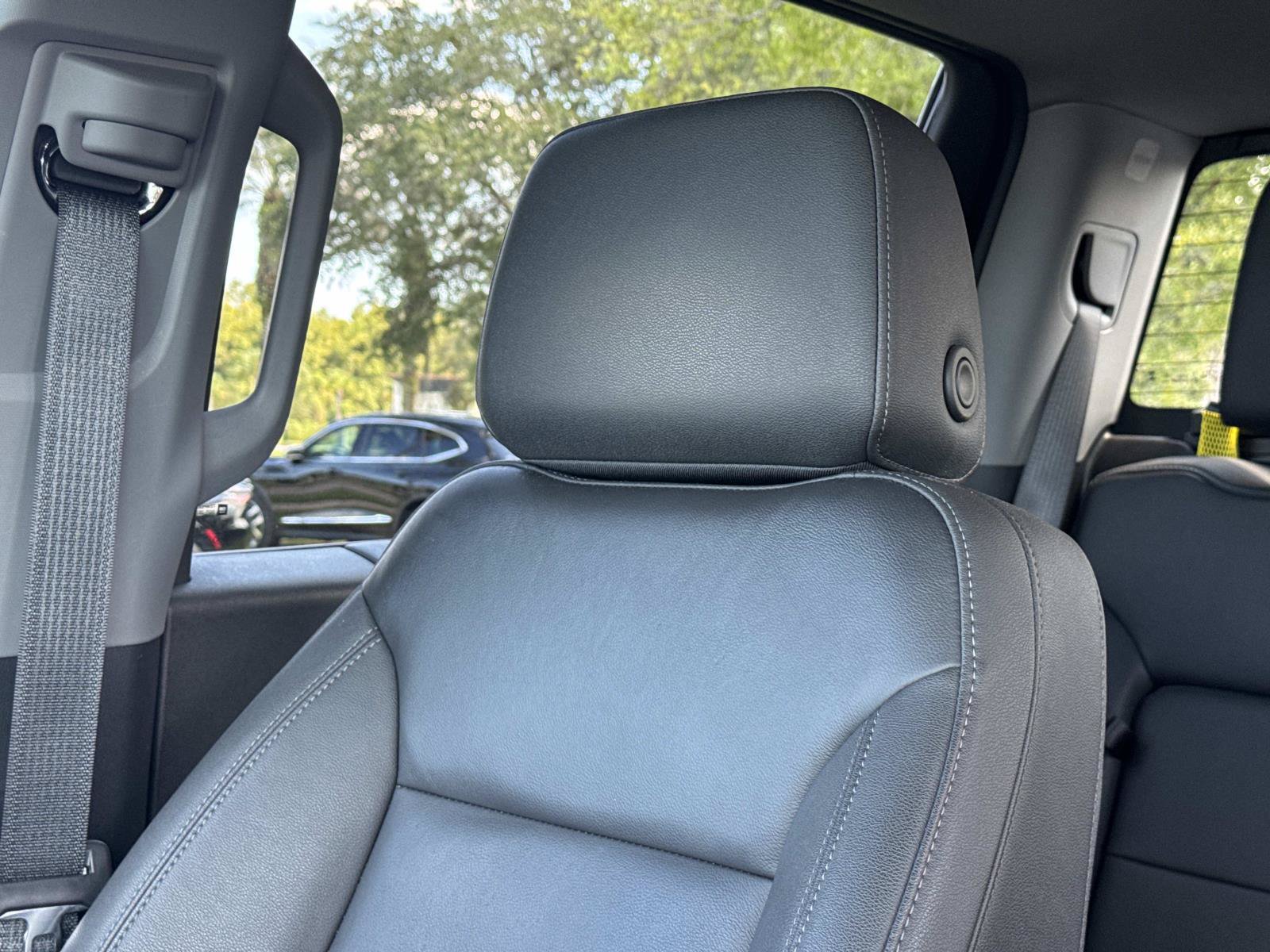 Used 2024 Chevrolet Silverado 1500 LT Trail Boss w/ Convenience Package II AWD/4WD image 24