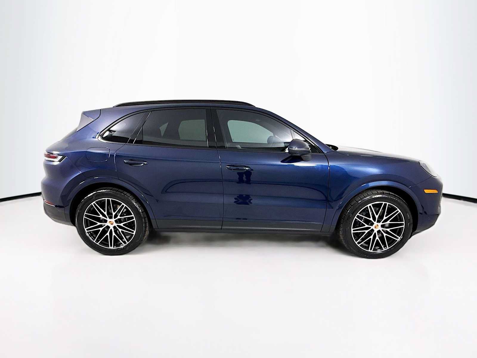 New 2026 Porsche Cayenne AWD/4WD image 8