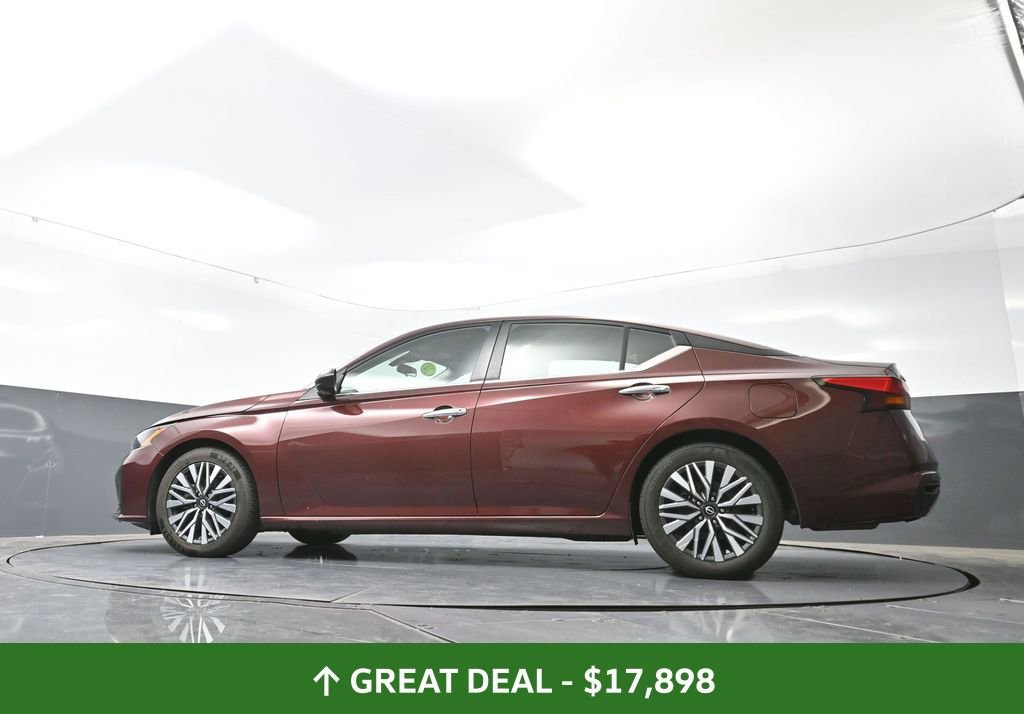 Used 2024 Nissan Altima 2.5 SV image 54