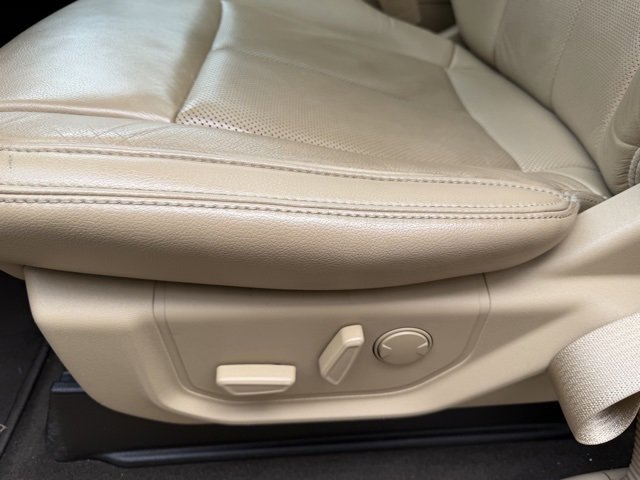 Used 2019 Ford F150 Lariat w/ Equipment Group 502A Luxury image 23