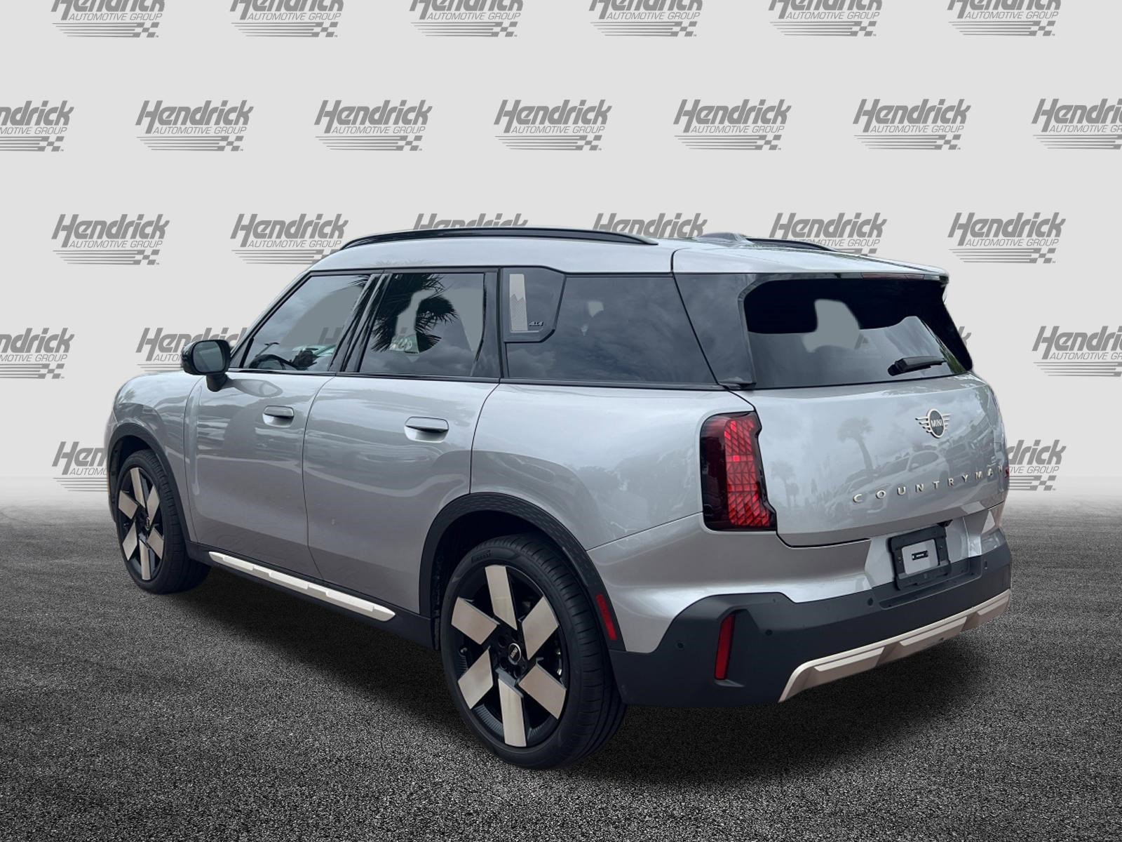 Certified 2025 MINI Cooper Countryman S w/ Comfort Package Max AWD/4WD image 8