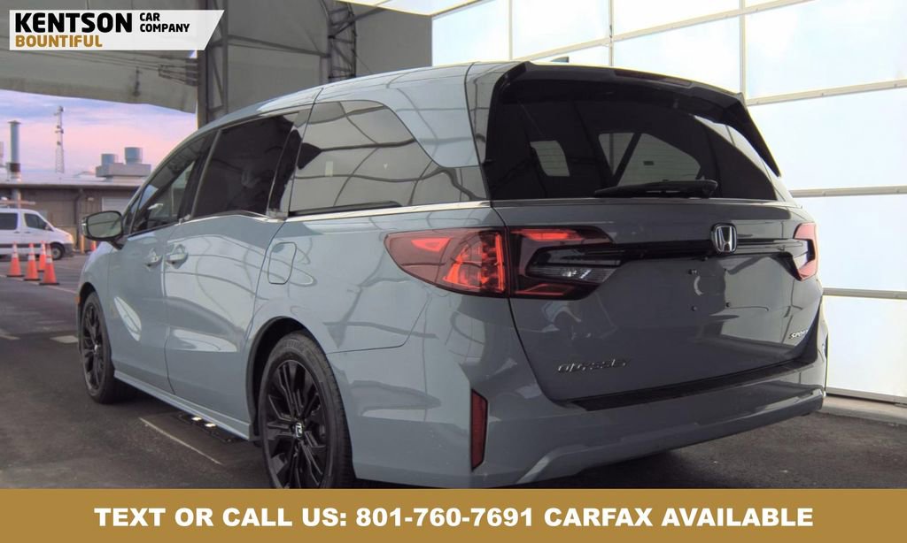 Used 2025 Honda Odyssey Sport-L image 5