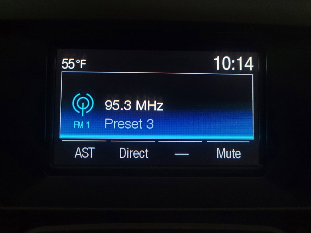 Used 2015 Ford Fusion SE w/ Equipment Group 201A image 25