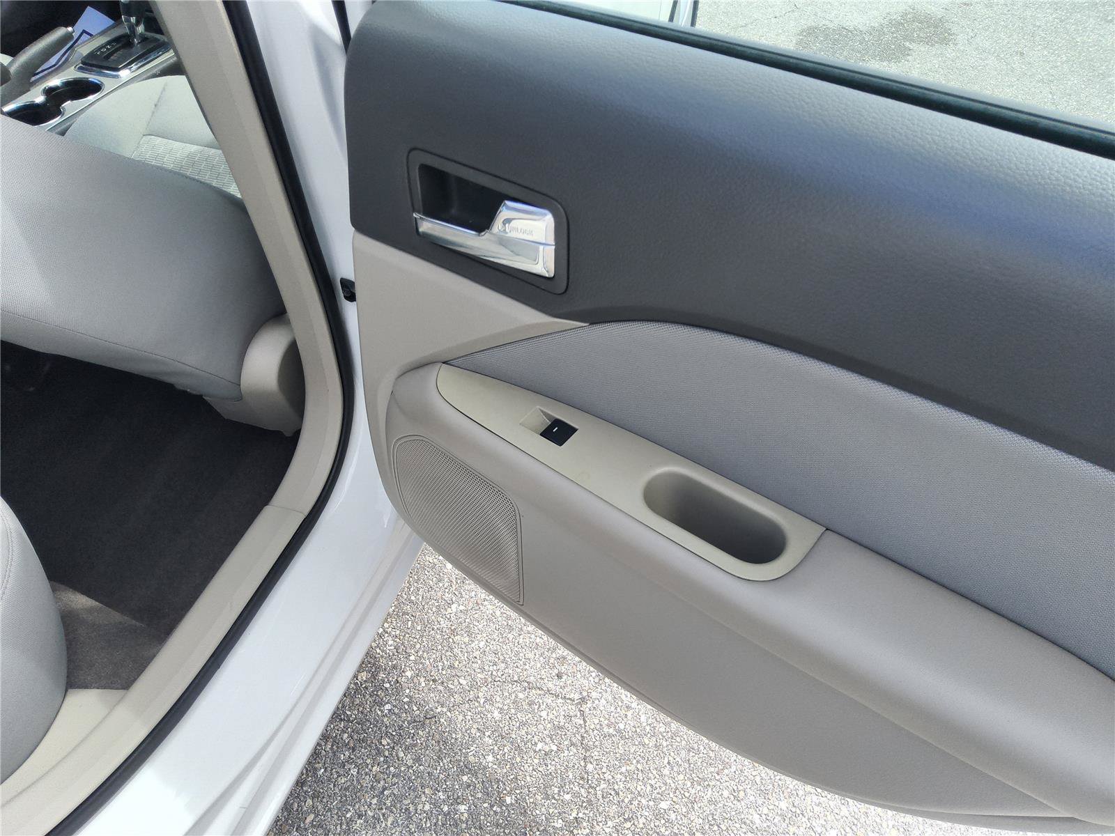 Used 2012 Ford Fusion SE FWD image 22
