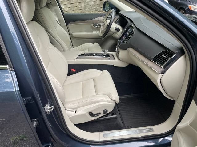 Certified 2024 Volvo XC90 B6 Ultimate w/ Protection Package Premier AWD/4WD image 13