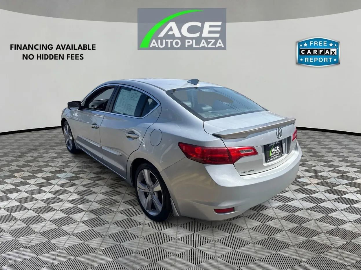 Used 2013 Acura ILX w/ Premium Package image 7