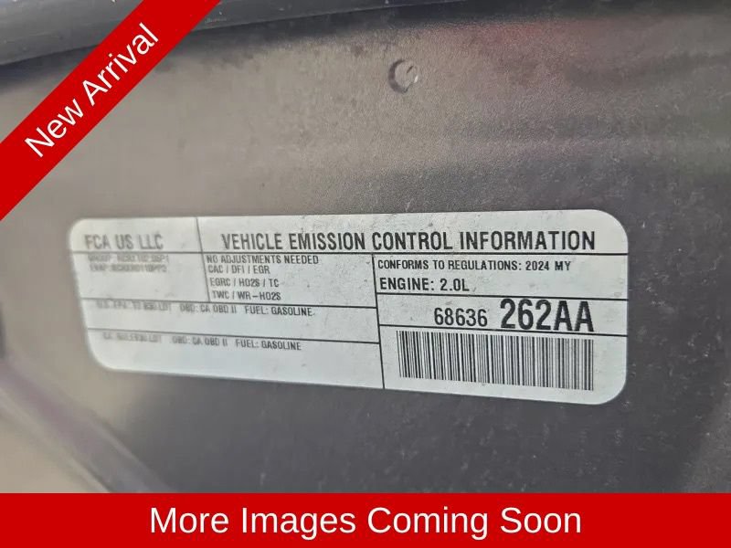 Used 2024 Jeep Compass Latitude AWD/4WD image 7