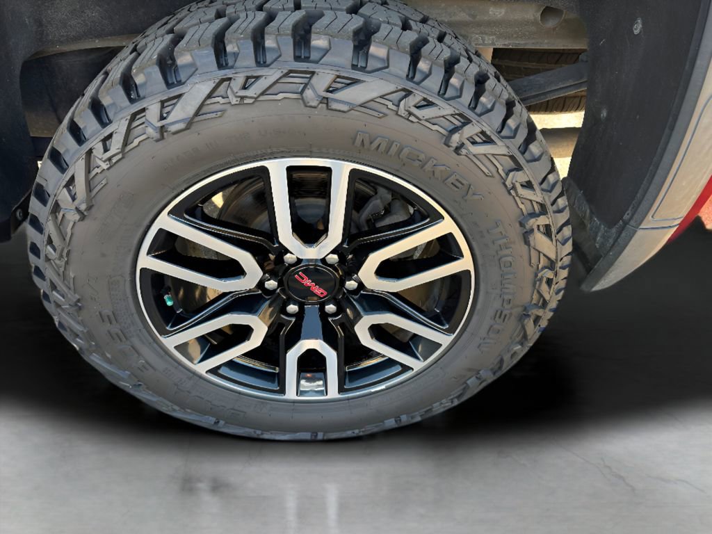 Used 2021 GMC Sierra 1500 AT4 w/ AT4 Value Package AWD/4WD image 9