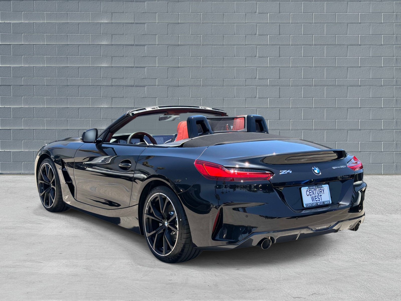 New 2026 BMW Z4 sDrive30i w/ Shadowloine Package RWD image 3