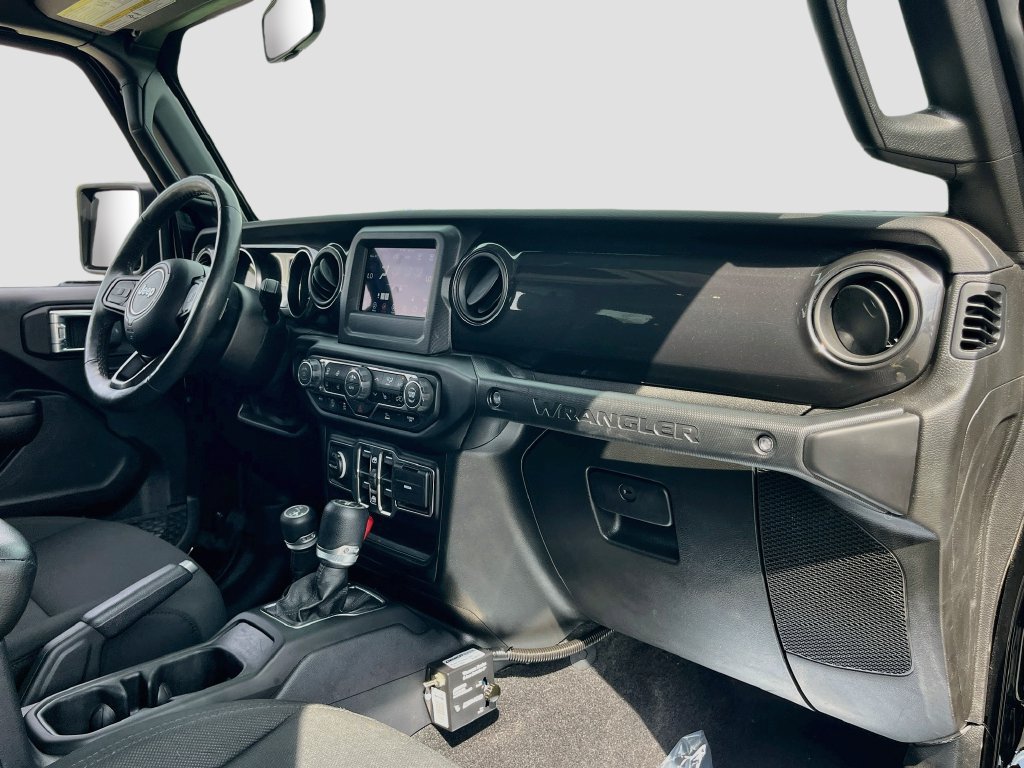 Used 2021 Jeep Wrangler Unlimited Sport AWD/4WD image 27
