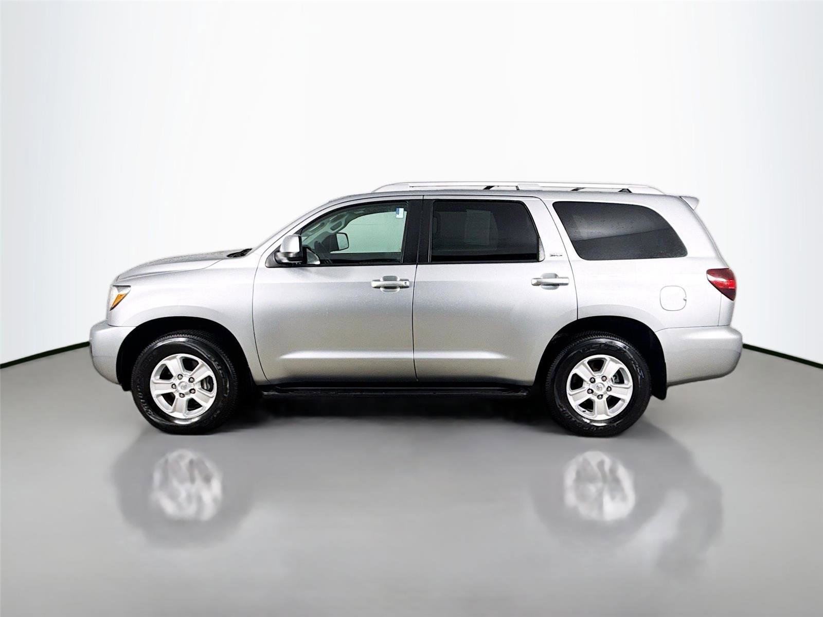 Used 2021 Toyota Sequoia SR5 image 5