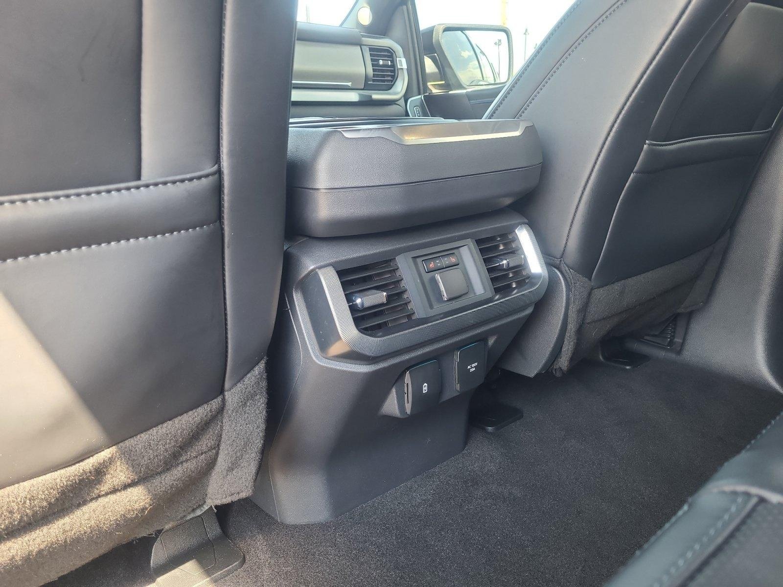 Used 2025 Ford F150 Platinum w/ FX4 Off-Road Package AWD/4WD image 32