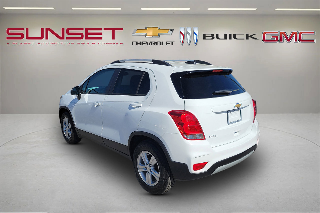 Certified 2022 Chevrolet Trax LT w/ LT Convenience Package image 42