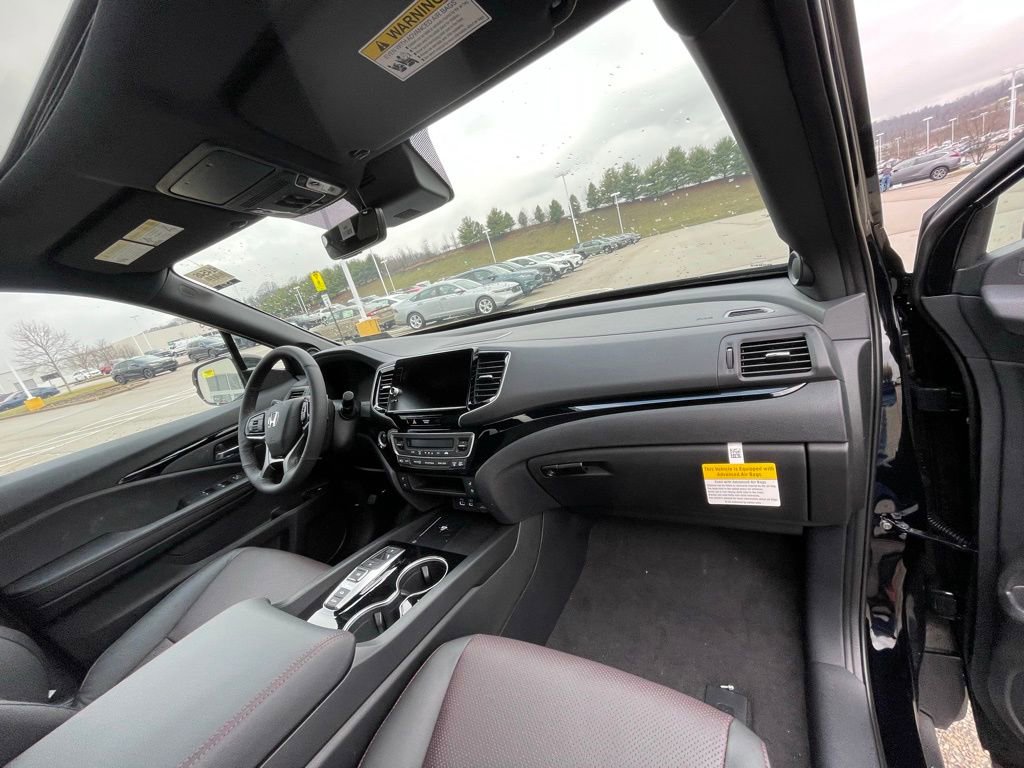 New 2026 Honda Ridgeline Black Edition image 11