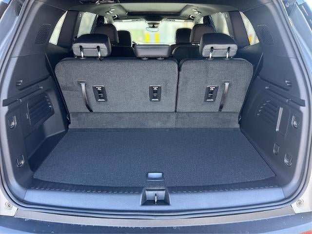 New 2026 GMC Acadia AT4 w/ Luxury Package AWD/4WD image 13