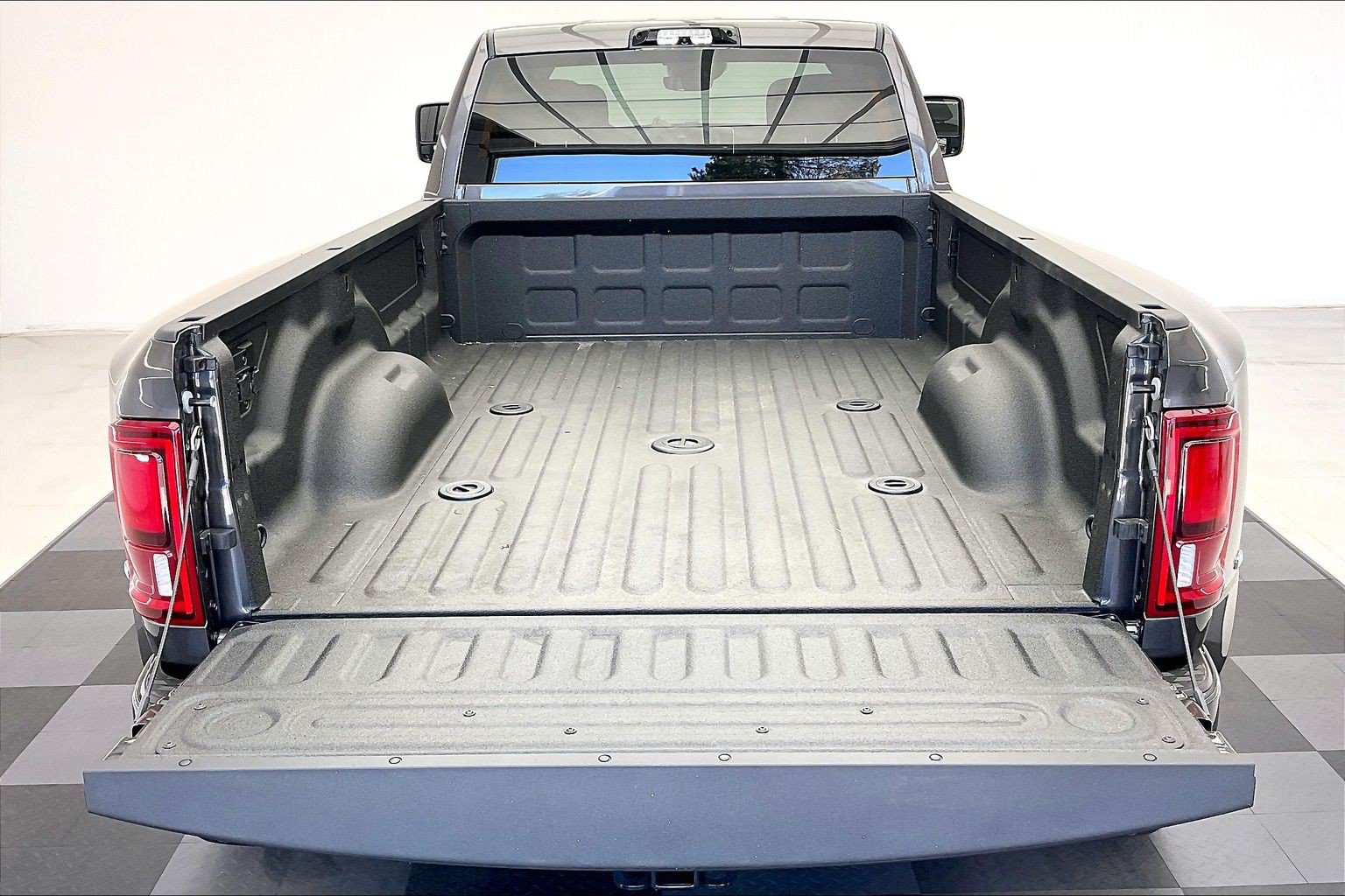 New 2026 RAM 3500 Big Horn AWD/4WD image 10