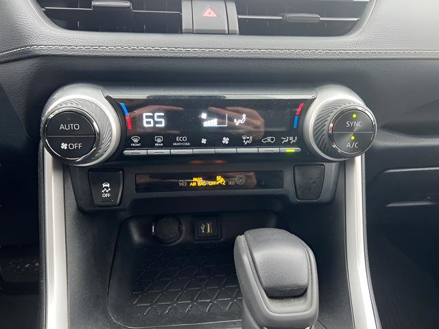 Used 2023 Toyota RAV4 LE image 15