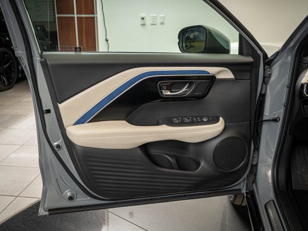 Certified 2025 Acura ADX A-Spec image 25