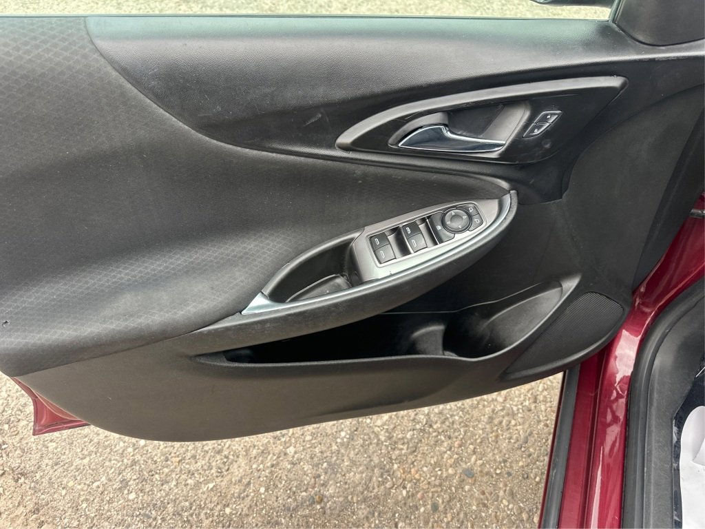 Used 2016 Chevrolet Malibu LT FWD image 30