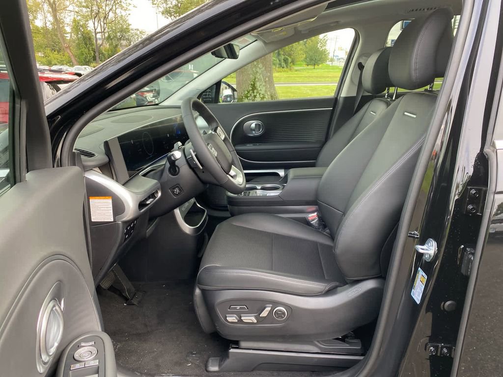 New 2026 Hyundai Ioniq 9 Limited w/ Tow & Go Package image 11
