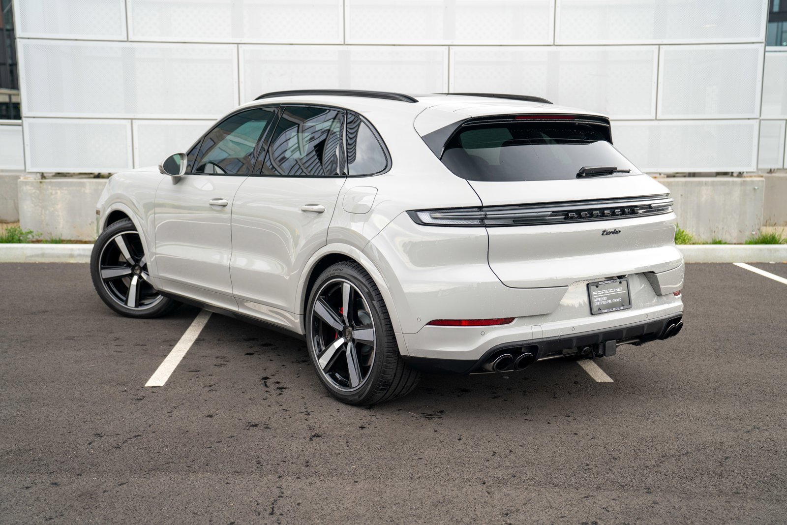 Certified 2025 Porsche Cayenne Turbo AWD/4WD image 3