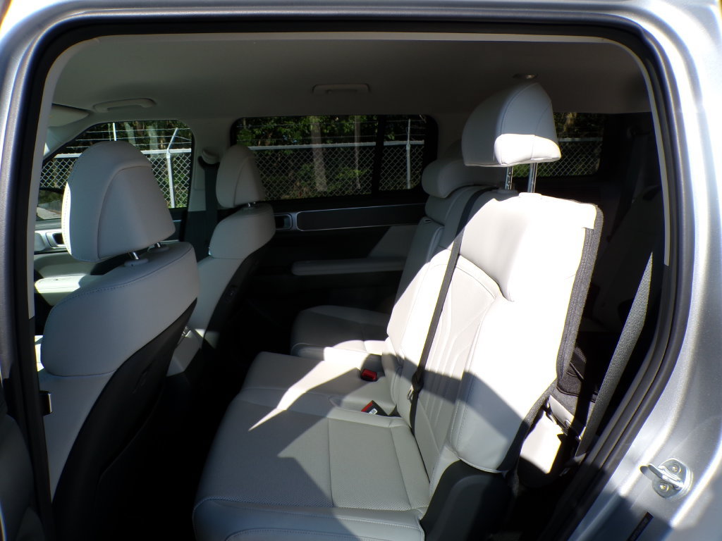 New 2026 Hyundai Santa Fe SEL AWD/4WD image 17