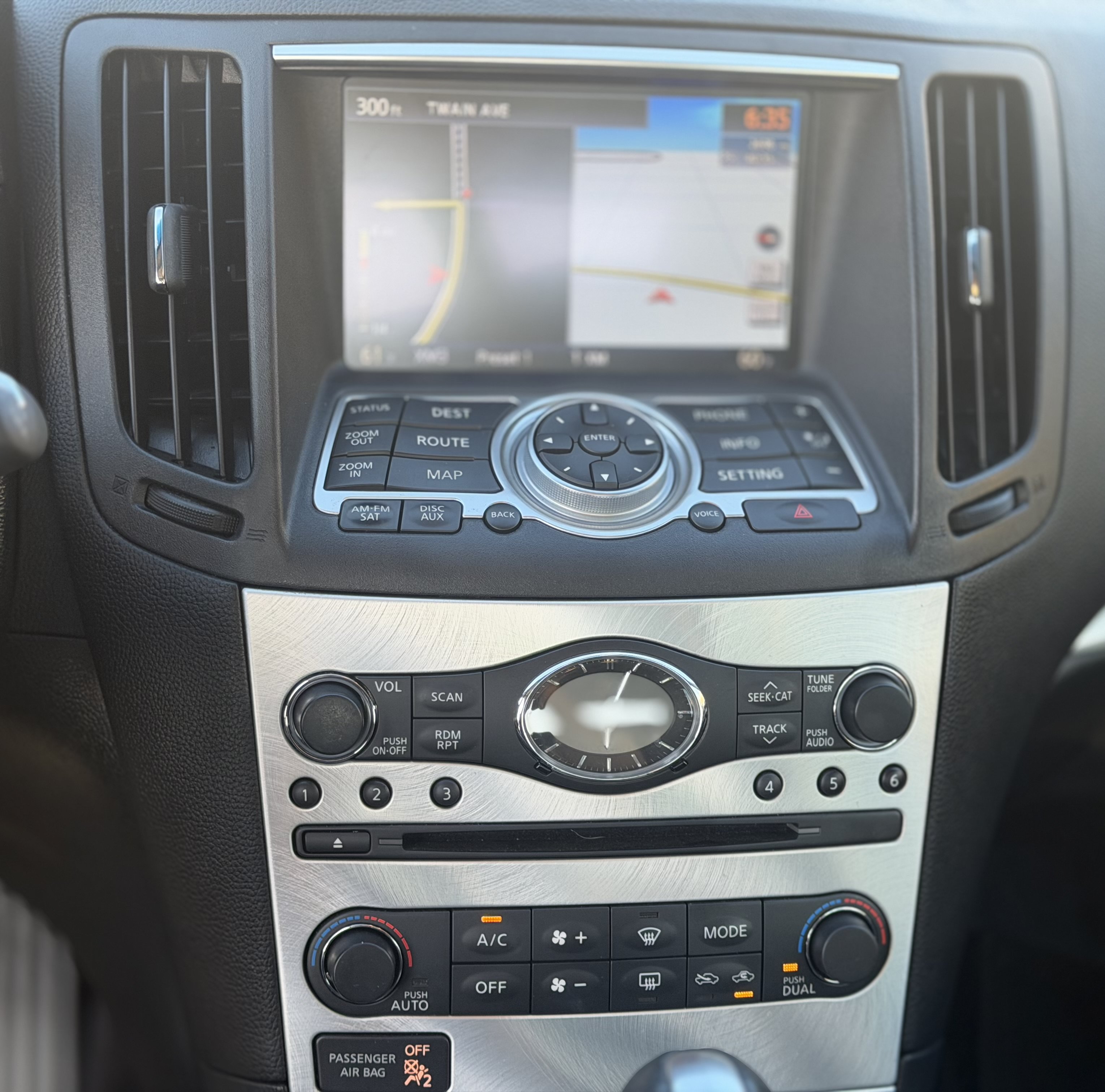 Used 2014 INFINITI Q60 Convertible w/ Premium Package RWD image 28