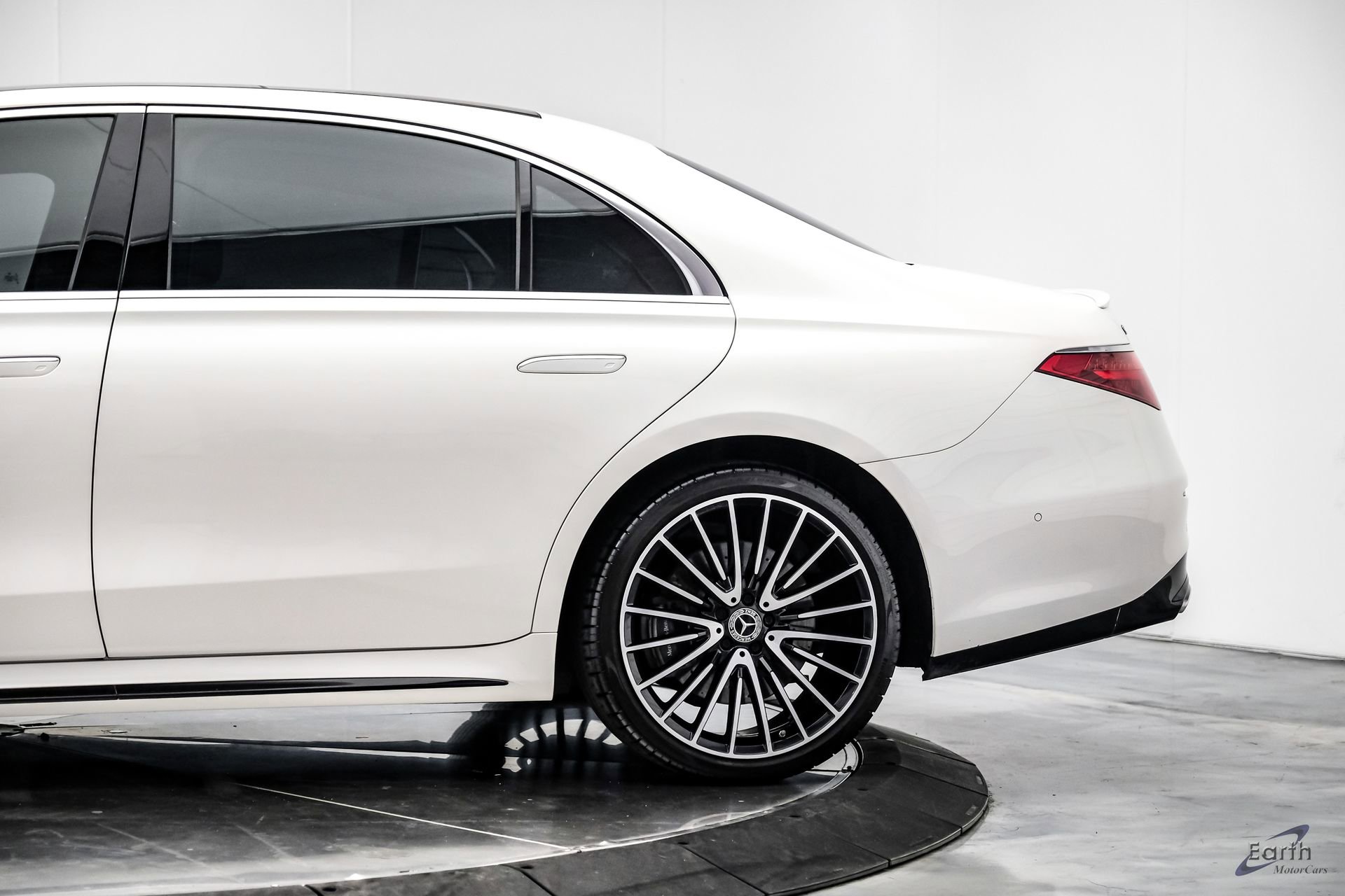 Used 2022 Mercedes-Benz S 580 4MATIC Sedan image 9