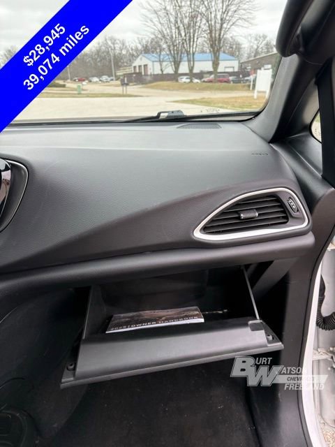 Used 2025 Chrysler Pacifica Select FWD image 31